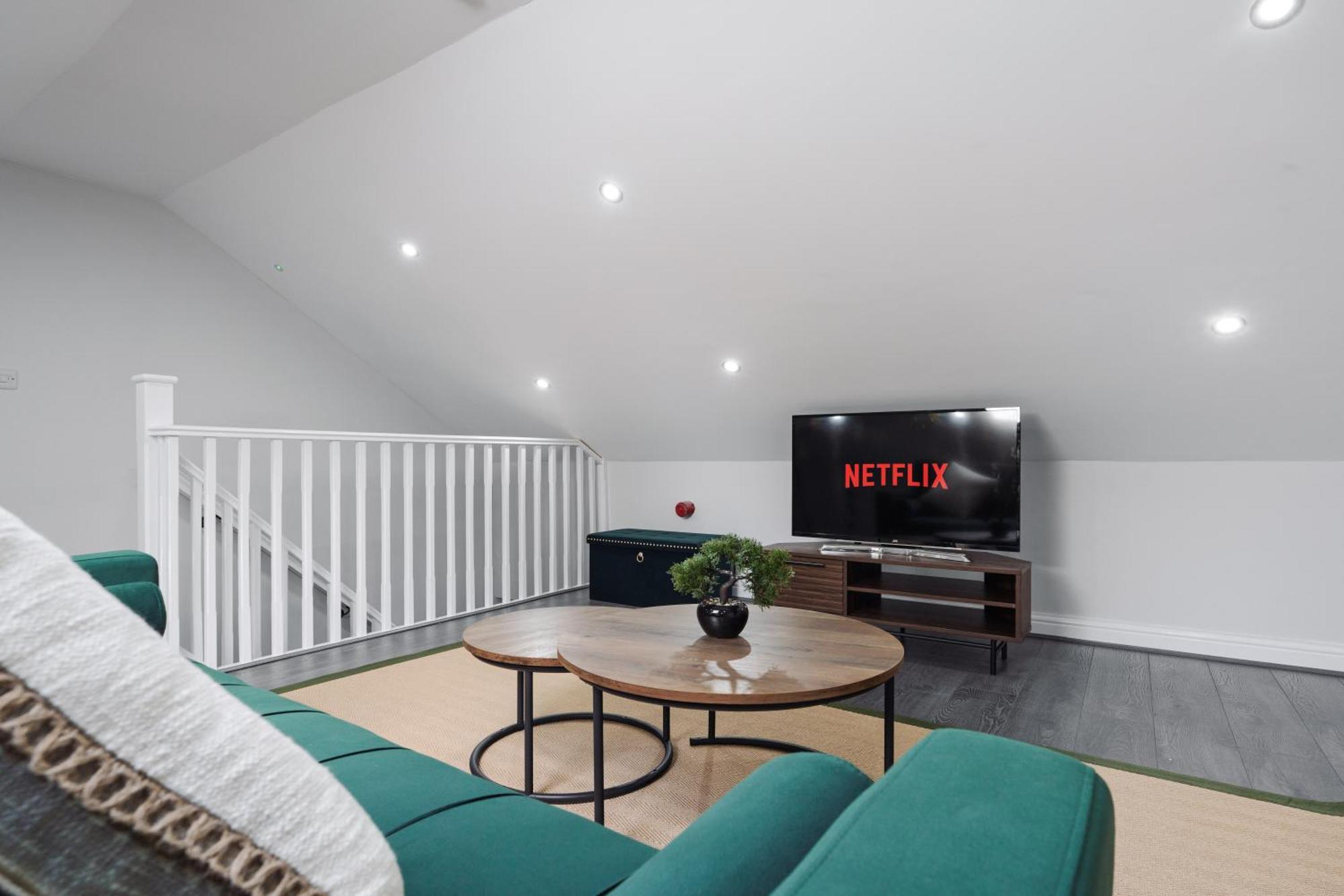 The House Guest house
